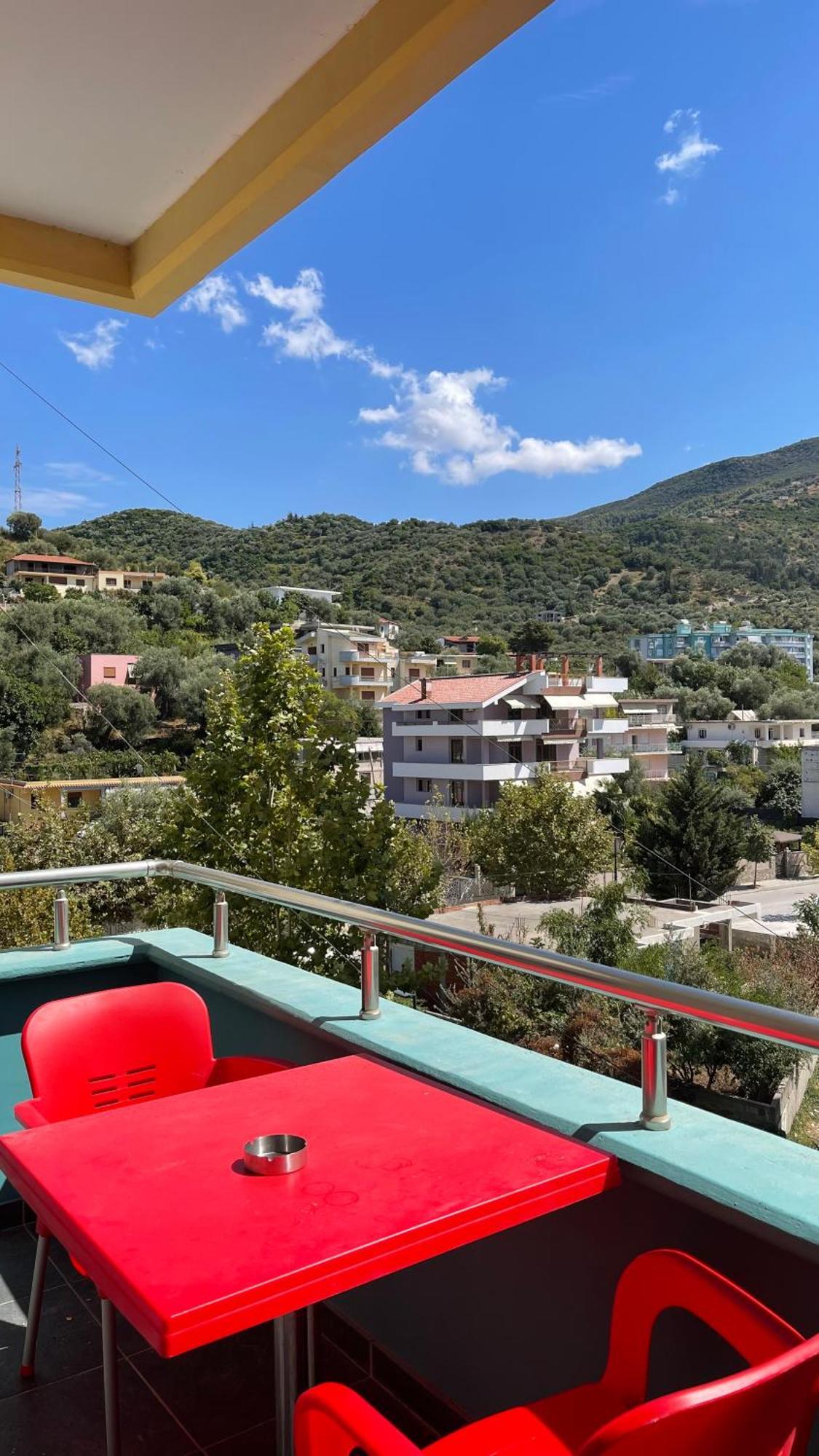 Marina Premium & 4* Vlore