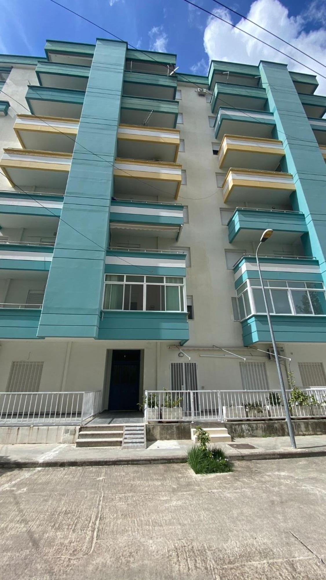 Marina Premium & Hotel Wlora
