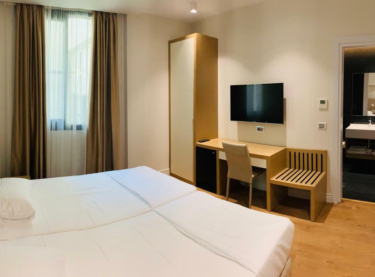 Marina Premium & 4*